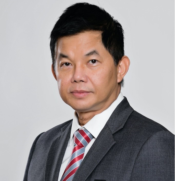 Assoc. Prof. Dr. Cholvit Jearajit